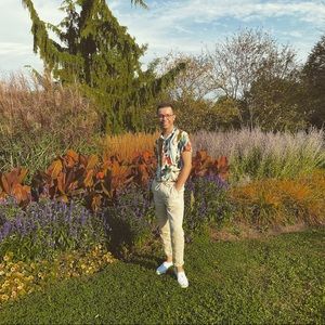 Meet your Posher, Alex